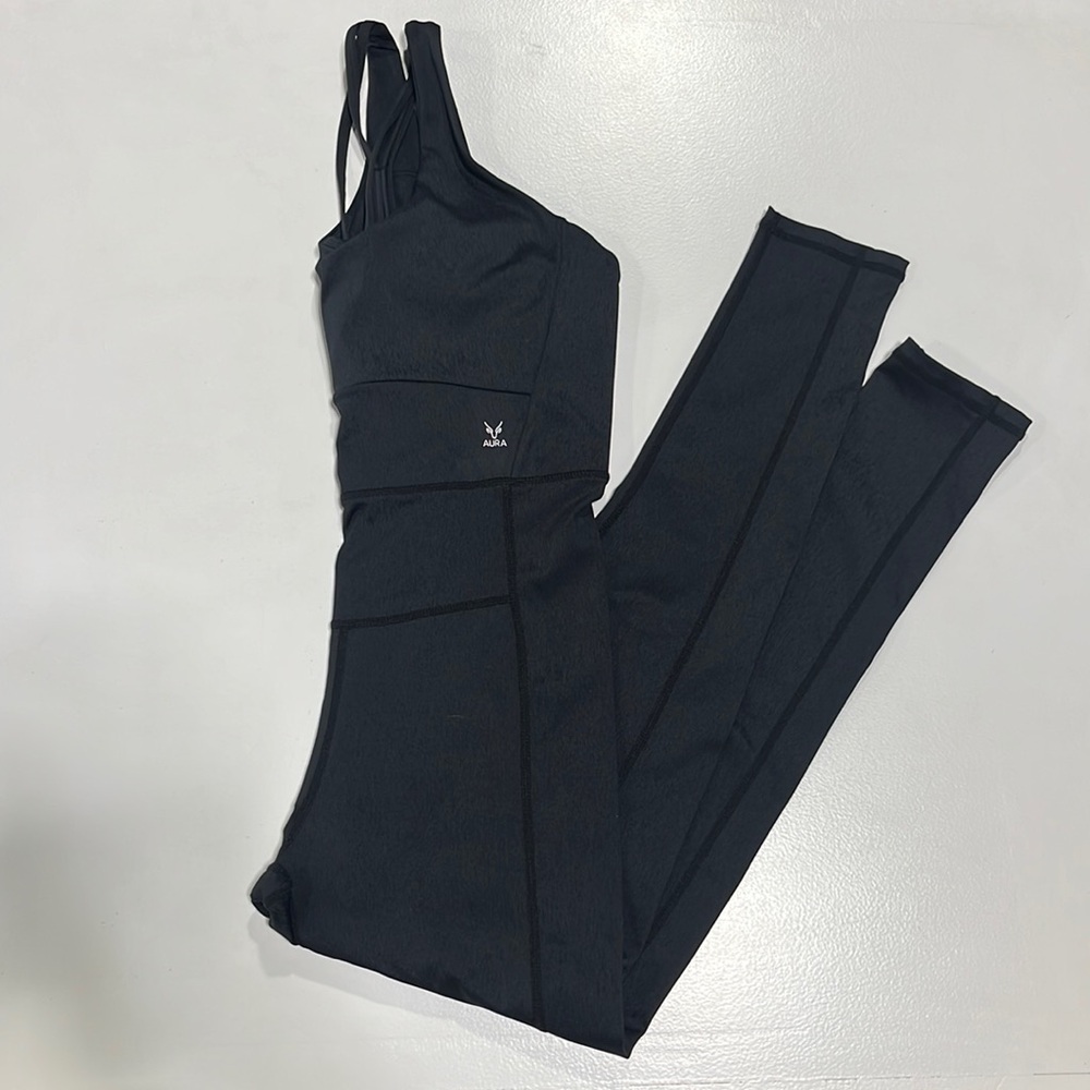 Aura 1pc jumpsuit size medium